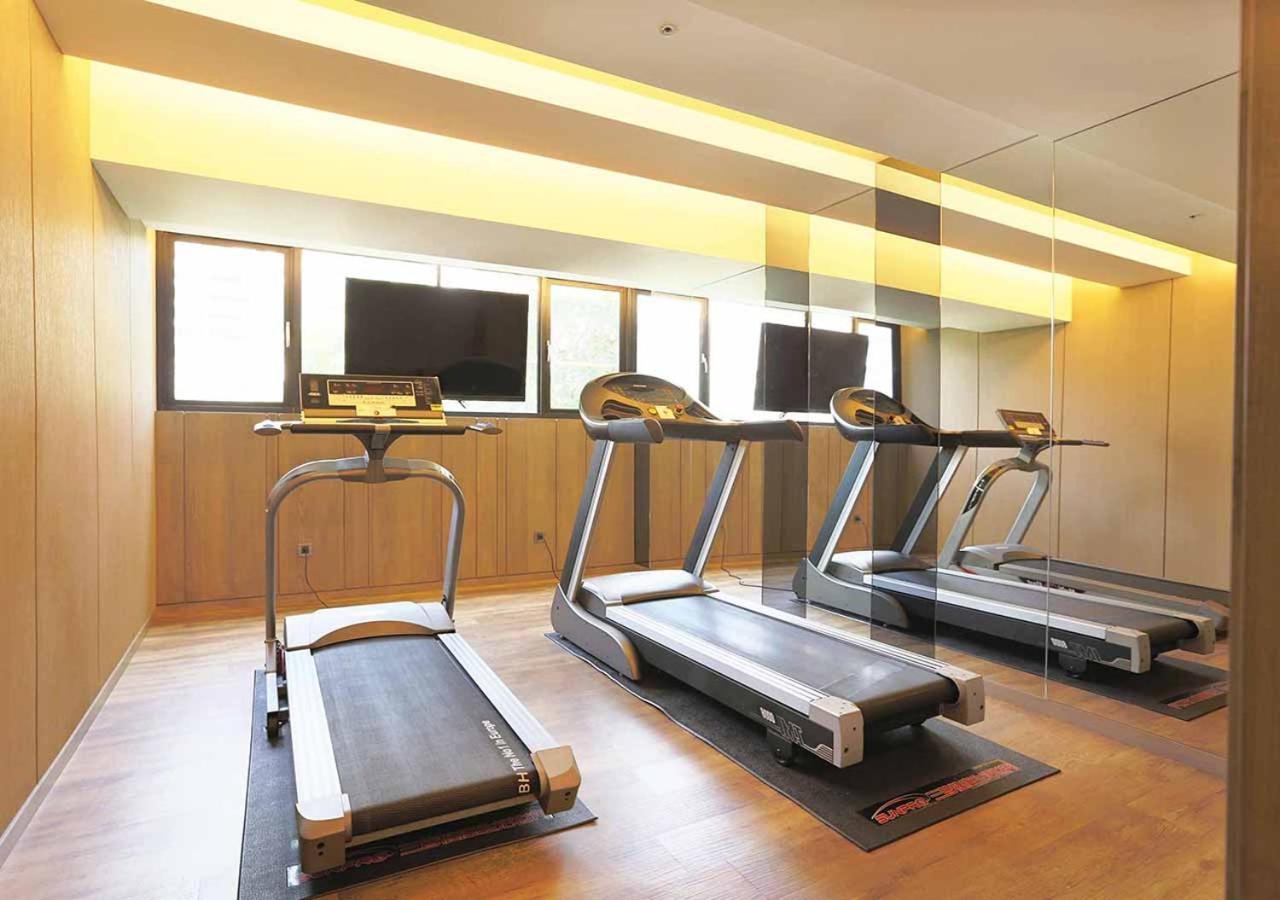 Royal Group Hotel Minghua Branch Гаосюн Екстер'єр фото
